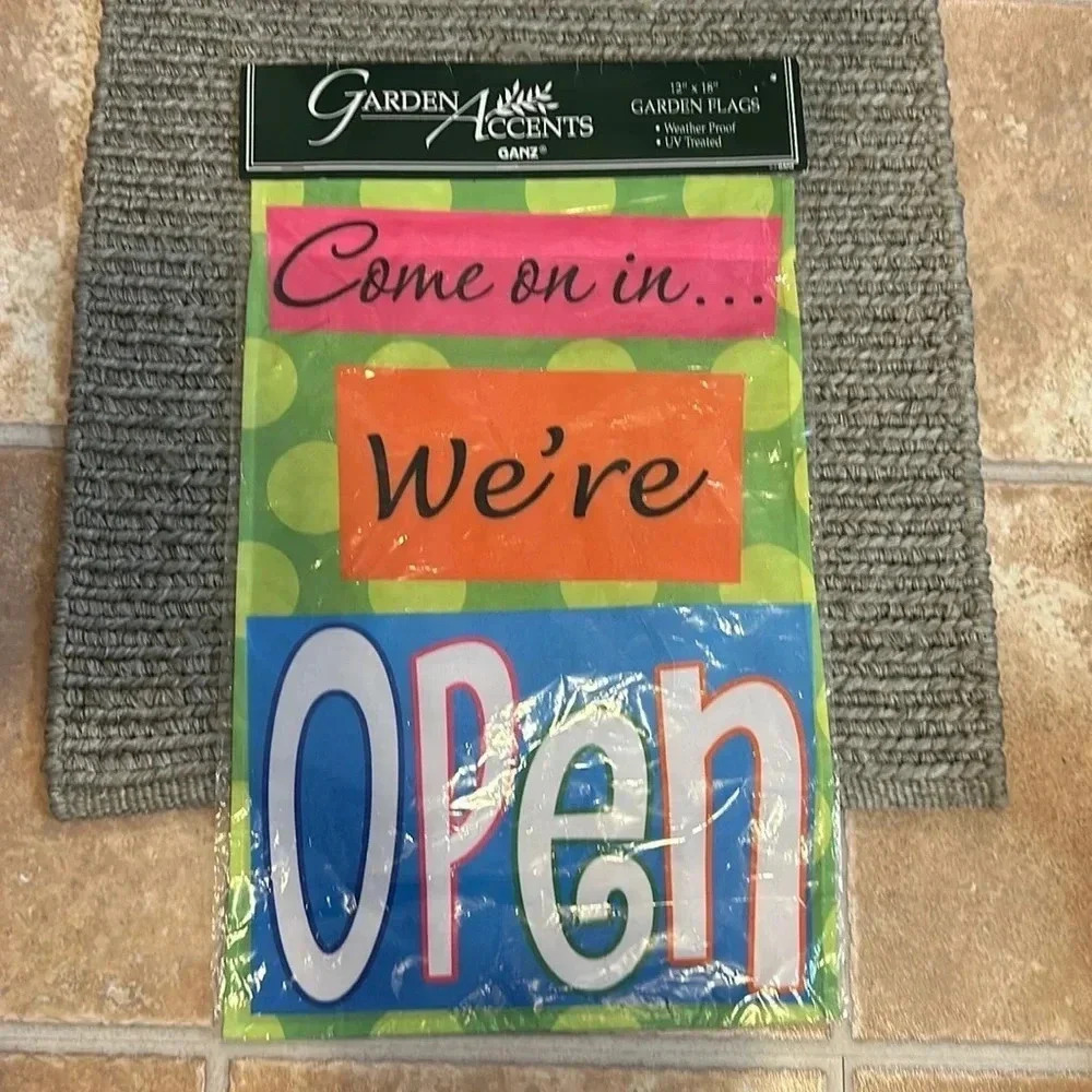 NWT accent ganz FLAG 12”x18” “come on in we’re OPEN” small business